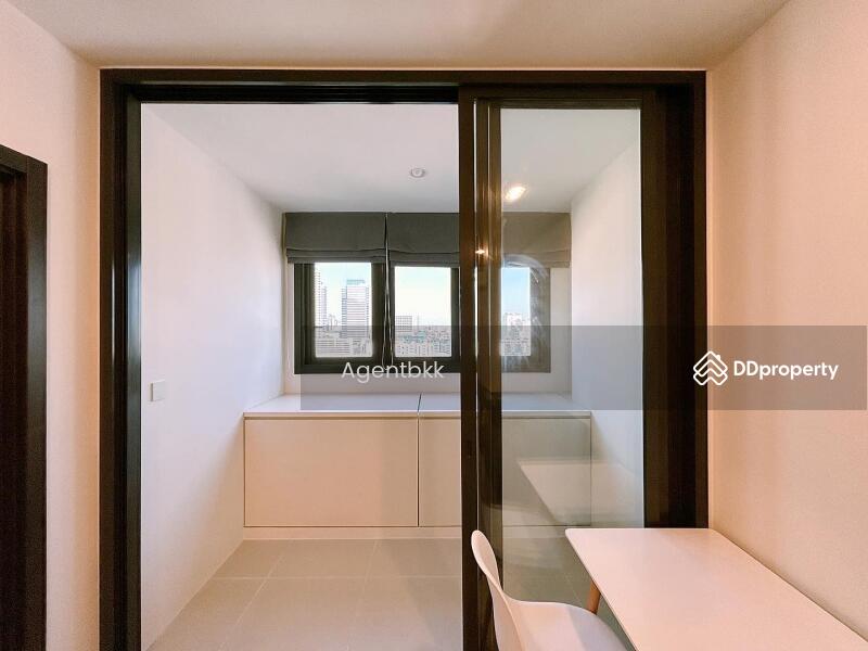 XT Huaikhwang, Bangkok, 244 Ratchadaphisek Road, Huai Khwang, Bangkok, 1 Bedroom, 35 sqm, Condo For Rent, by Agentbkk, 11454811 - DDproperty.com
