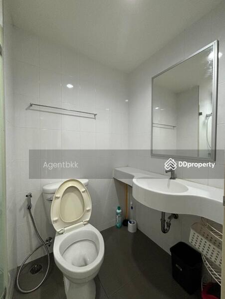 Lumpini Ville Sukhumvit 77-2, Bangkok, On Nut Rd, Suan Luang, Bangkok, 2 Bedrooms, 45 sqm, Condo For Rent, by Agentbkk, 11456281 - DDproperty.com