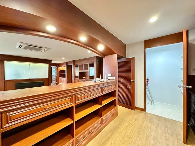 Tai Ping Towers, Bangkok, 582 Soi Sukhumvit 63, Khlong Tan Nua, Watthana, Bangkok, 3 Bedrooms, 216 sqm, Condo For Rent, by Bangkok Residential, 11456560 - DDproperty.com