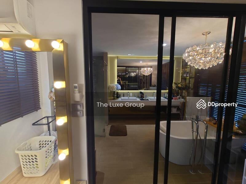 3.5-storey Luxury Townhome at Glam Glamorous Living, Bangkok, Lat Phrao, Bangkok, 3 Bedrooms, 385 sqm, Townhouse For Sale, by The Luxe Group, 11457150 - DDproperty.com