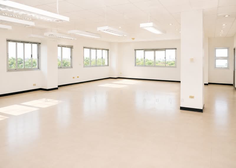 Office building for sale, Mittraphap Road, Nakhon Ratchasima, มิตรภาพ, Ban Ko, Muang Nakhon Ratchasima, Nakhon Ratchasima, , 1,008 sqm, Office Space For Sale, by Parinthida Sawuddisopakaykul, 11457718 - DDproperty.com