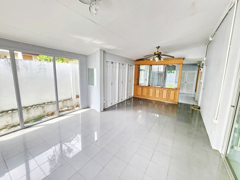 MRTบางซ่อน 1.5 กม. ประชาชื่น 2-6, กรุงเทพ, 1 รัชดา อารีย์, บางซื่อ, กรุงเทพ, 210 ตร.ม., บ้านเดี่ยว ให้เช่า, โดย ณัฐพงศ์ สุนทรอรุณ, 11458177 - DDproperty.com