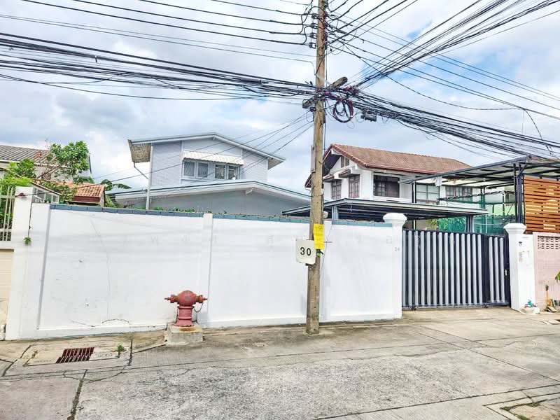 MRTบางซ่อน 1.5 กม. ประชาชื่น 2-6, Bangkok, 1 รัชดา อารีย์, Bang Sue, Bangkok, 3 Bedrooms, 210 sqm, Single Detached House For Rent, by ณัฐพงศ์ สุนทรอรุณ, 11458177 - DDproperty.com