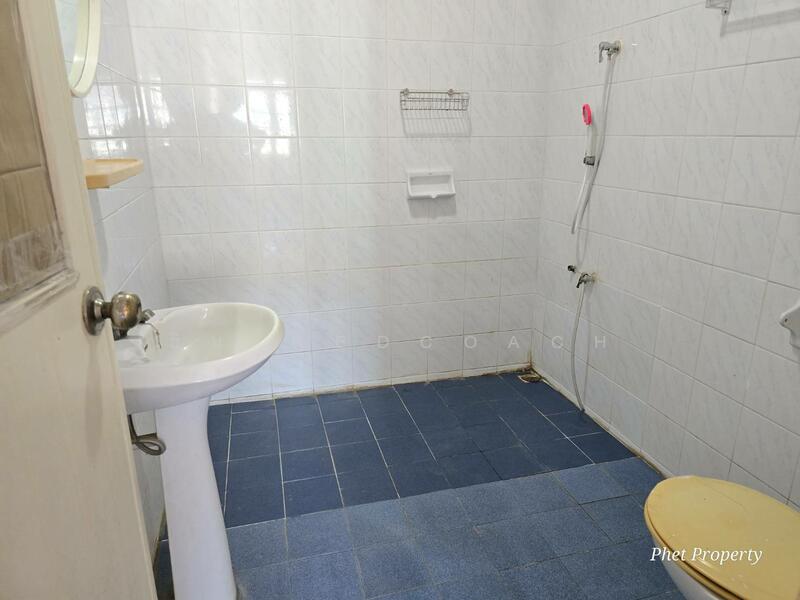 ขาย - ขายทาวน์เฮ้าส์2ชั้น ด้านหน้าหมู่บ้าน ศิริวรรณ-ชวนชม บางบัวทอง ฟรีโอนทุกอย่าง, นนทบุรี