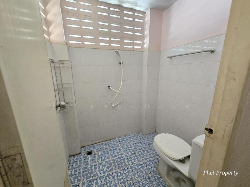 ขาย - ขายทาวน์เฮ้าส์2ชั้น ด้านหน้าหมู่บ้าน ศิริวรรณ-ชวนชม บางบัวทอง ฟรีโอนทุกอย่าง, นนทบุรี