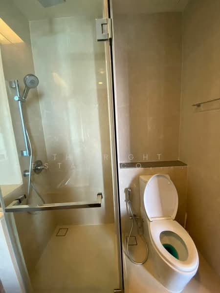 The Esse Asoke, Bangkok, 333 Soi Sukhumvit 21, Sukhumvit Road, Khlongtoei Nua, Watthana, Bangkok, 1 Bedroom, 45 sqm, Condo For Rent, by The Right Estate Co,.Ltd., 11459492 - DDproperty.com