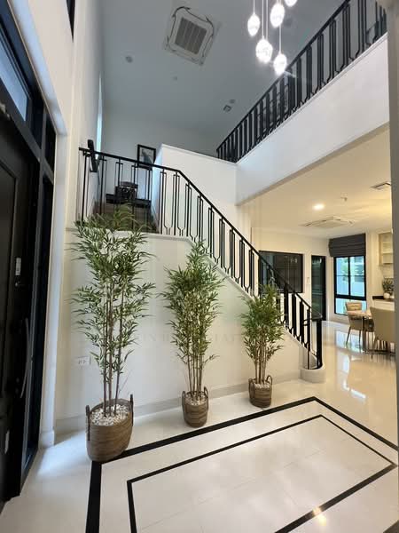 Nantawan Rama 9 - New Krungthepkreetha, Bangkok, Krungthep Kreetha Road, Saphan Sung, Bangkok, 4 Bedrooms, 302 sqm, Single Detached House For Sale, by NR AGENT, 11459922 - DDproperty.com