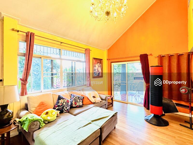 ขาย - บ้านเดี่ยวแจ้งวัฒนะ43 ซอยหมู่บ้านสวนพงษ์เพชร1 ตำบลคลองเกลือ อำเภอปากเกร็ด, นนทบุรี