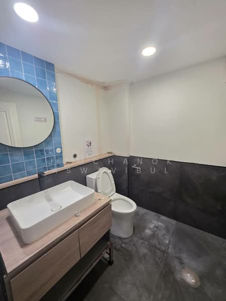 Shophouse near BTS Ekkamai, Bangkok, Khlong Tan Nua, Watthana, Bangkok, , 260 sqm, Shophouse For Sale, by Jomchanok Aswavibul, 11462166 - DDproperty.com