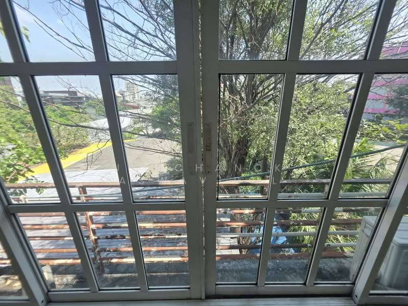 Shophouse near BTS Ekkamai, Bangkok, Khlong Tan Nua, Watthana, Bangkok, , 260 sqm, Shophouse For Sale, by Jomchanok Aswavibul, 11462166 - DDproperty.com