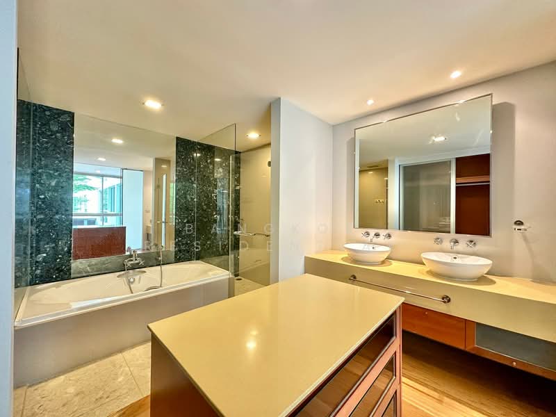 Ficus Lane, Bangkok, Soi Sukhumvit 44/1, Phra Kanong, Khlong Toei, Bangkok, 3 Bedrooms, 210 sqm, Condo For Rent, by Bangkok Residential, 11465141 - DDproperty.com