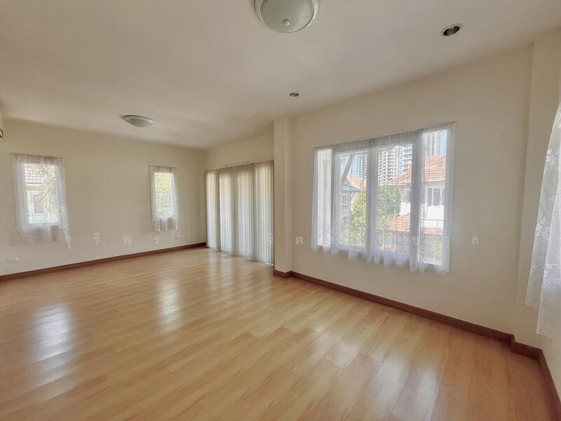 ขาย - Casalunar Village : หมู่บ้านคาซาลูน่า, ชลบุรี