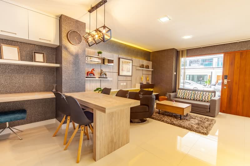 Live in Town Chiang Mai @Jed Yod, Chiang Mai, Chang Phuak, Muang Chiang Mai, Chiang Mai, 4 Bedrooms, 200 sqm, Townhouse For Sale, by Shori Asset Group Co., Ltd., 11465989 - DDproperty.com