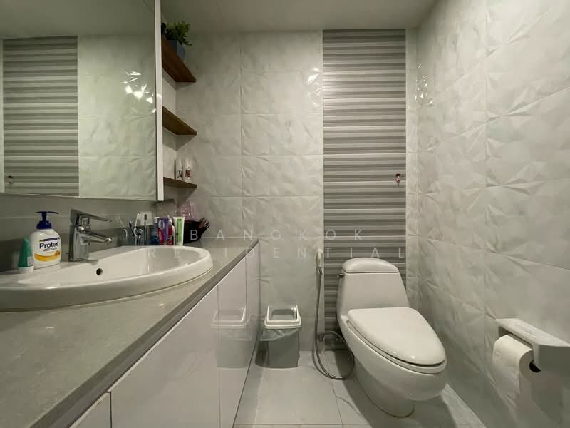 For Rent - Wilshire Condominium, Bangkok