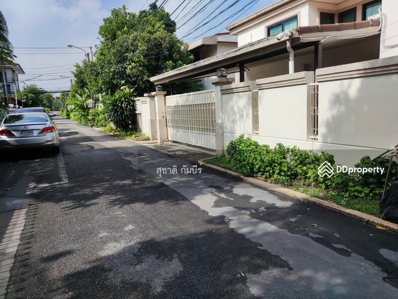 Sell House Soi Preedi 45 Connected Ekkamai 22 & 28, Bangkok, ปรีดี พนมยงค์ 45, Khlong Tan Nua, Watthana, Bangkok, 4 Bedrooms, 350 sqm, Single Detached House For Sale, by Suchart Gambhir, 11467492 - DDproperty.com
