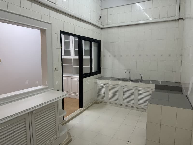 Rueang Siri Village, Bangkok, Soi Rueang Siri, Bang Chak, Phra Khanong, Bangkok, 4 Bedrooms, 300 sqm, Townhouse For Sale, by Chaiyos (Honda) Piphatsirikajorn, 11469062 - DDproperty.com