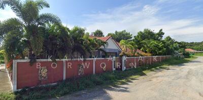 ขาย - ขายบ้านพร้อมที่ดิน เนื้อที่ 199 ตร.ว. ใกล้หาดพลา อ.บ้านฉาง จ.ระยอง, ระยอง