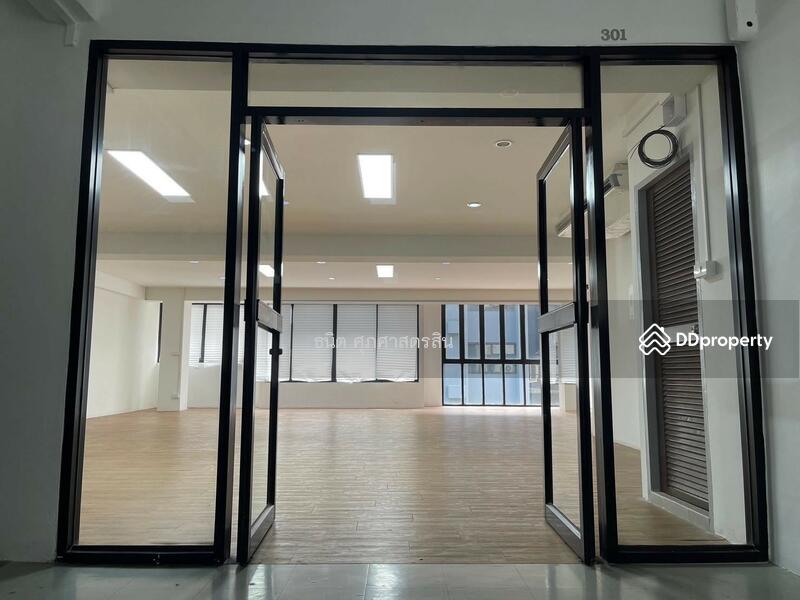 For Rent - For rent, office building 100 sq m. H & R Tower Hua Mak., Bangkok