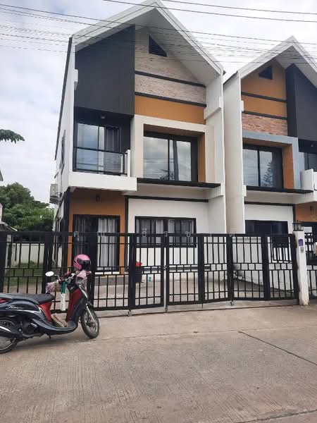 Twin house for rent the location at Nong hoi area, Chiang Mai, Nong Hoi, Muang Chiang Mai, Chiang Mai, 3 Bedrooms, 180 sqm, Single Detached House For Rent, by คุณ ธีรชาติ, 11472646 - DDproperty.com