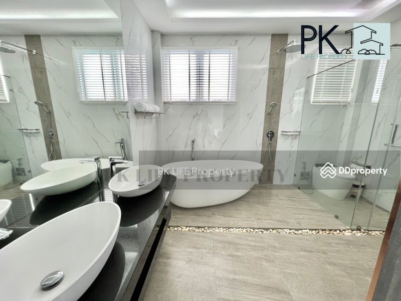 7R0581 This pool villa 4 bedroom 4 bathroom 130,000/month at Rawai have fully furnished, Phuket, Rawai, Muang Phuket, Phuket, 4 Bedrooms, 353 sqm, Villa For Rent, by PK LIFE Property, 11472658 - DDproperty.com