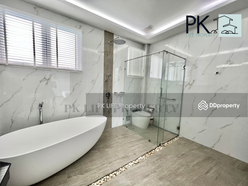 7R0581 This pool villa 4 bedroom 4 bathroom 130,000/month at Rawai have fully furnished, Phuket, Rawai, Muang Phuket, Phuket, 4 Bedrooms, 353 sqm, Villa For Rent, by PK LIFE Property, 11472658 - DDproperty.com