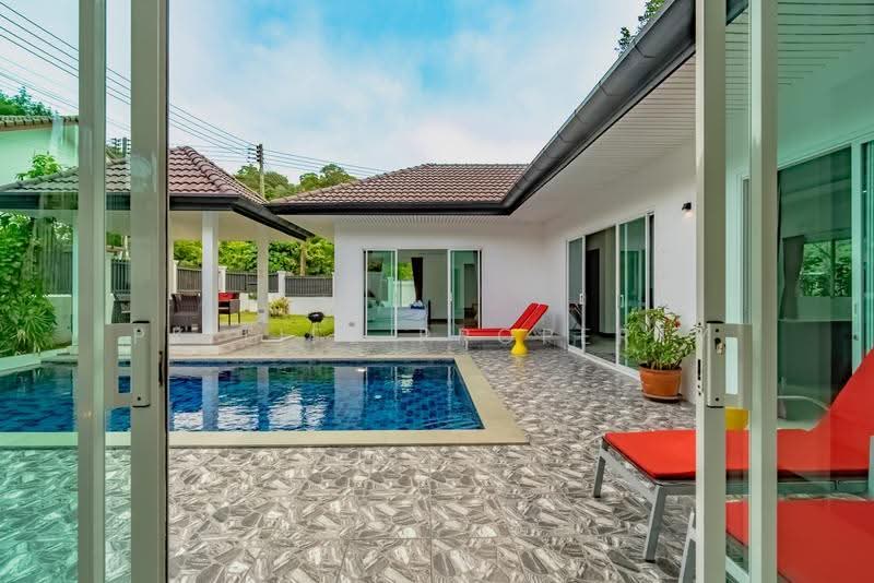 8R0336 Pool villa for rent 4bedroom 3bathroom 120,000/month at Chalong, Phuket, Chalong, Muang Phuket, Phuket, 4 Bedrooms, 250 sqm, Villa For Rent, by PK LIFE Property, 11472672 - DDproperty.com