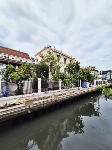 ขายตึกเก่า2ชั้น 10.7ตรว. ใกล้วัดราชบพิตร ถ.เฟื่องนคร เหมาะซื้อลงทุน, Bangkok, Wang Burapaphirom, Phra Nakhon, Bangkok, , 96 sqm, Shophouse For Sale, by คุณก้อง/Ajhome, 11473312 - DDproperty.com