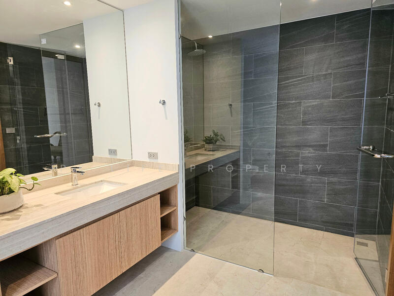 12R0240 This pool villa 5bedroom 5bathroom 250,000/month at Thalang have fully furnished, ภูเก็ต, เทพกระษัตรี, ถลาง, ภูเก็ต, 500 ตร.ม., วิลล่า ให้เช่า, โดย PK LIFE Property, 11476336 - DDproperty.com