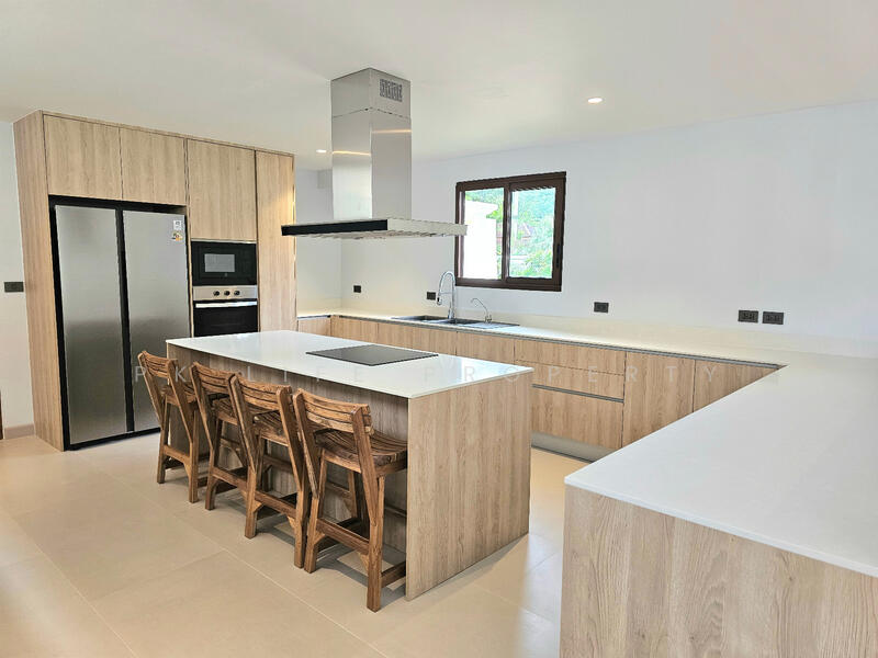 12R0240 This pool villa 5bedroom 5bathroom 250,000/month at Thalang have fully furnished, ภูเก็ต, เทพกระษัตรี, ถลาง, ภูเก็ต, 500 ตร.ม., วิลล่า ให้เช่า, โดย PK LIFE Property, 11476336 - DDproperty.com