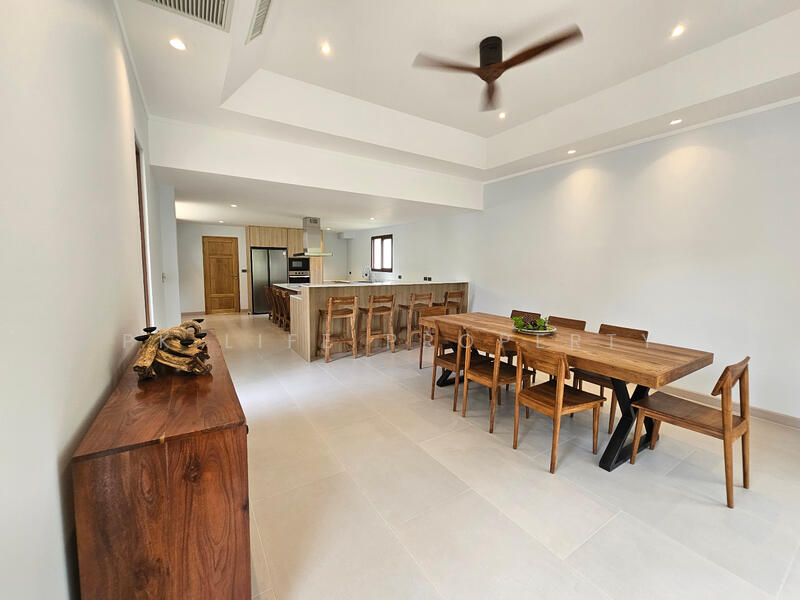 12R0240 This pool villa 5bedroom 5bathroom 250,000/month at Thalang have fully furnished, Phuket, Thep Krasattri, Thalang, Phuket, 5 Bedrooms, 500 sqm, Villa For Rent, by PK LIFE Property, 11476336 - DDproperty.com