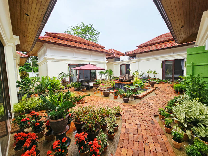 12R0240 This pool villa 5bedroom 5bathroom 250,000/month at Thalang have fully furnished, Phuket, Thep Krasattri, Thalang, Phuket, 5 Bedrooms, 500 sqm, Villa For Rent, by PK LIFE Property, 11476336 - DDproperty.com