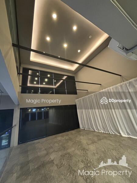 ปาร์ค อเวนิว เอกมัย, Bangkok, Khlong Tan Nua, Watthana, Bangkok, , 450 sqm, Office Space For Rent, by Magic Property, 11476474 - DDproperty.com