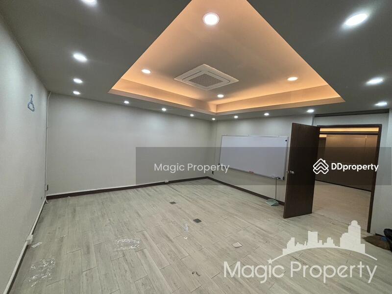 ปาร์ค อเวนิว เอกมัย, Bangkok, Khlong Tan Nua, Watthana, Bangkok, , 450 sqm, Office Space For Rent, by Magic Property, 11476474 - DDproperty.com