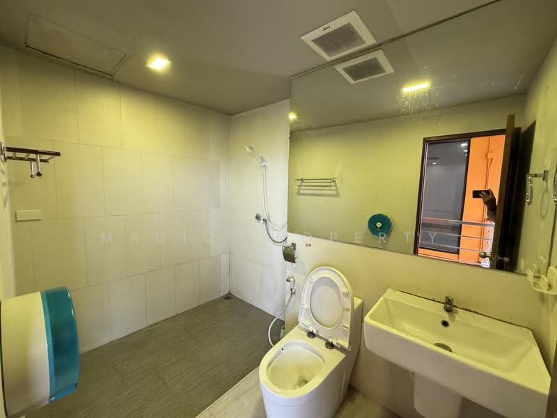 ปาร์ค อเวนิว เอกมัย, Bangkok, Khlong Tan Nua, Watthana, Bangkok, , 450 sqm, Office Space For Rent, by Magic Property, 11476474 - DDproperty.com