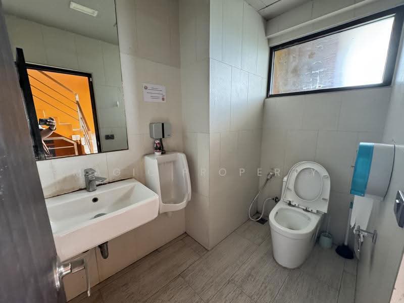 ปาร์ค อเวนิว เอกมัย, Bangkok, Khlong Tan Nua, Watthana, Bangkok, , 450 sqm, Office Space For Rent, by Magic Property, 11476474 - DDproperty.com