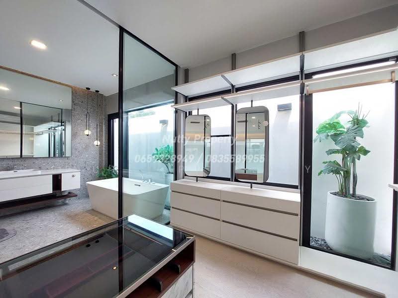 Nantawan Rama 9 Srinakarin, Bangkok, 888 Krung Thep Kritha Rd, Saphan Sung, Bangkok, 4 Bedrooms, 380 sqm, Single Detached House For Rent, by Nutty Property, 11479625 - DDproperty.com