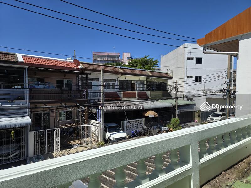 For Sale - Townhouse near bts Ladprao51, Bangkok