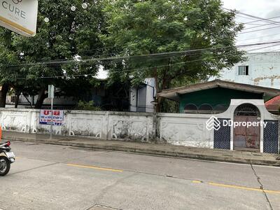 ขาย - บ้านเดี่ยวพร้อมที่ดิน162 ตารางวาหลังห้างเดอะไนน์พระรามเก้าหน้ากว้าง27x24ม.ถนนเมนทำเลดีมากหายาก, กรุงเทพ