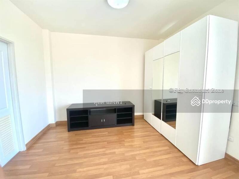 ให้เช่าบ้านแฝด หลังมุม ม.บุษบา เขาดิน สวนเสือ ศรีราชา, Chon Buri (Pattaya), Surasak, Si Racha, Chon Buri (Pattaya), 3 Bedrooms, 80 sqm, Townhouse For Rent, by Dusit Saengfa, 11480498 - DDproperty.com