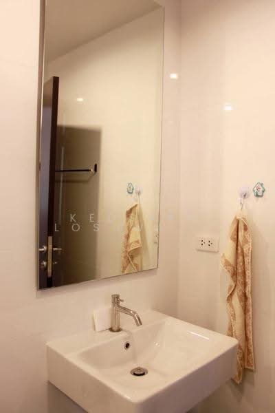 The Base Park East Sukhumvit 77, Bangkok, 99 Soi Pridi Banomyong 2, Phra Kanong Nua, Watthana, Bangkok, 1 Bedroom, 30 sqm, Condo For Rent, by Kedsara Losuwarat, 11482041 - DDproperty.com