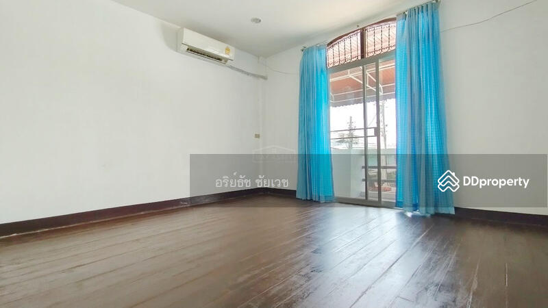 ขาย - ทาวน์เฮาส์ 2 ชั้น หมู่บ้าน ปิ่นเจริญ 1 (ทรงประภา-ดอนเมือง) เนื้อที่ 25 ตร.ว., กรุงเทพ