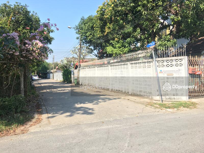 For Sale - Land for sale with warehouse, suitable for investment, Chokchai 4, Soi 78, Bangkok