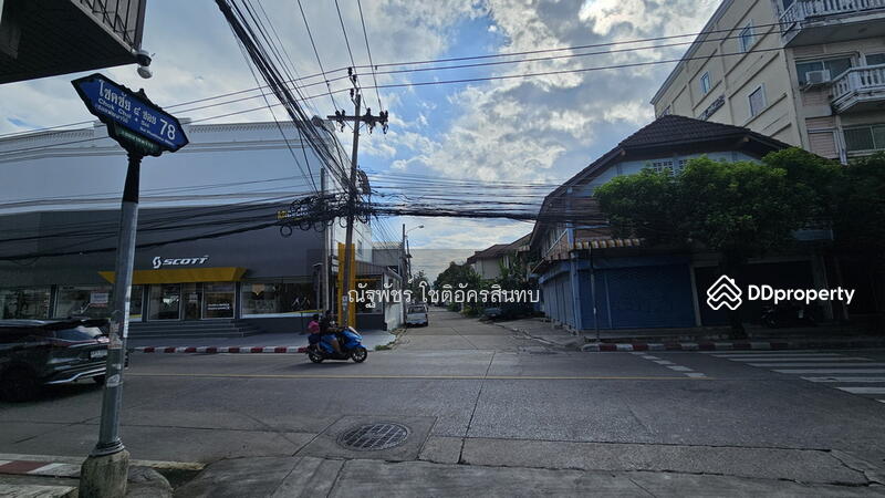 For Sale - Land for sale with warehouse, suitable for investment, Chokchai 4, Soi 78, Bangkok