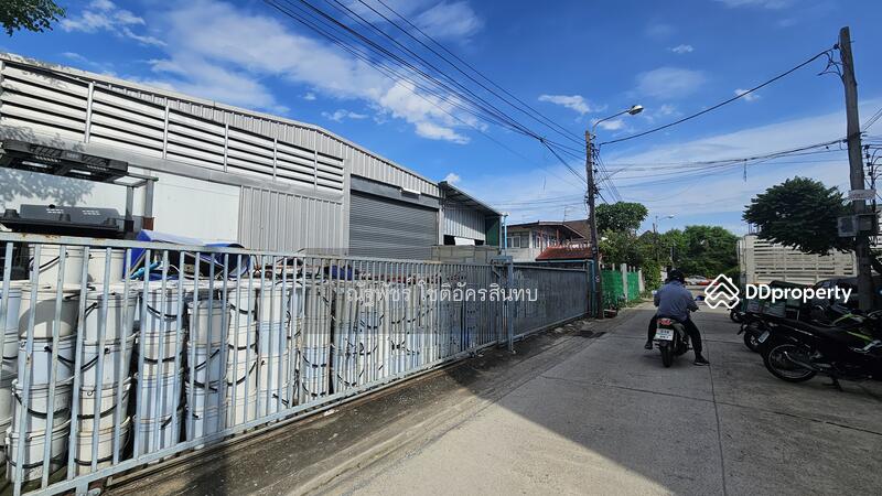 For Sale - Land for sale with warehouse, suitable for investment, Chokchai 4, Soi 78, Bangkok