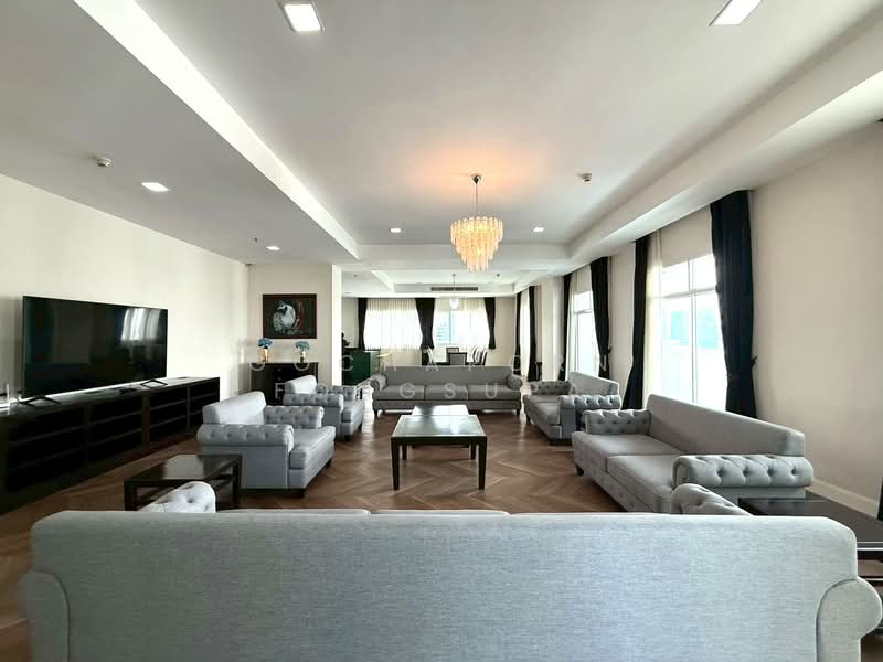 High-rise apartment at Sukhumvit 19, Bangkok, Khlong Tan Nua, Watthana, Bangkok, 4 Bedrooms, 440 sqm, Apartment For Rent, by Gochaporn Fongsupa, 11482676 - DDproperty.com