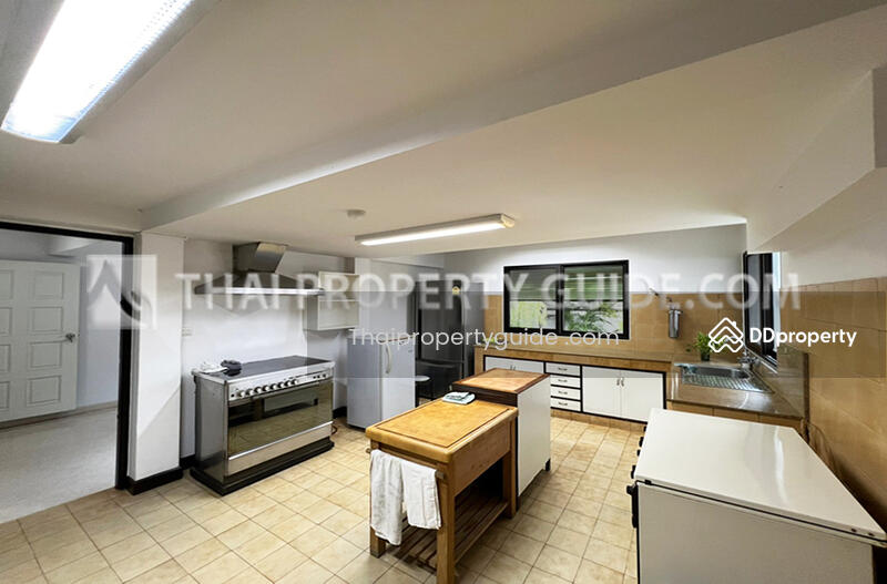ให้เช่า - House with Private Pool in Sathorn, กรุงเทพ