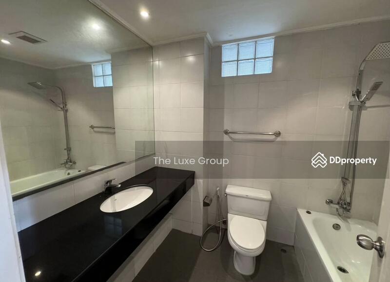 Navin Mansion, Bangkok, Chong Nonsi, Yan Nawa, Bangkok, 2 Bedrooms, 145 sqm, Apartment For Rent, by The Luxe Group, 11483517 - DDproperty.com