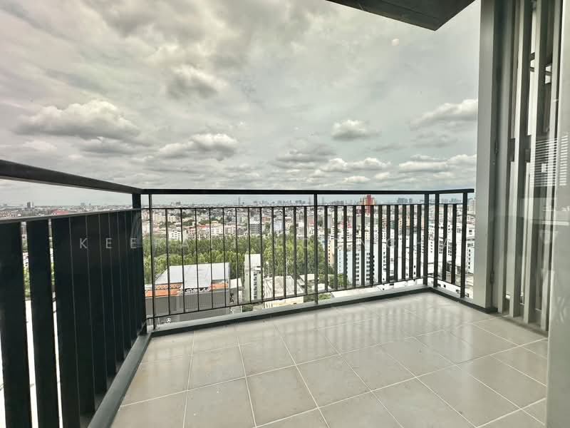 Life Ratchadapisek, Bangkok, 279 Ratchadapisaek Road, Huai Khwang, Bangkok, 2 Bedrooms, 65 sqm, Condo For Rent, by Keerati Poonchai, 11483989 - DDproperty.com