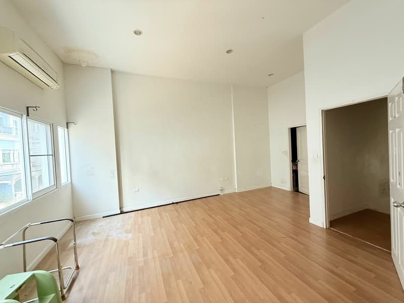 ขายทาวน์โฮม 3 ชั้น ในโครงการ ยูโร โนวา ซอยลาดกระบัง 24/1ราคาถูกมากติดถนนลาดกระบัง, Bangkok, 478/68 ลาดดระบัง, Lat Krabang, Lat Krabang, Bangkok, Studio, 183 sqm, Townhouse For Sale, by ณัฐวิชย์ จุลพันธ์, 11484226 - DDproperty.com