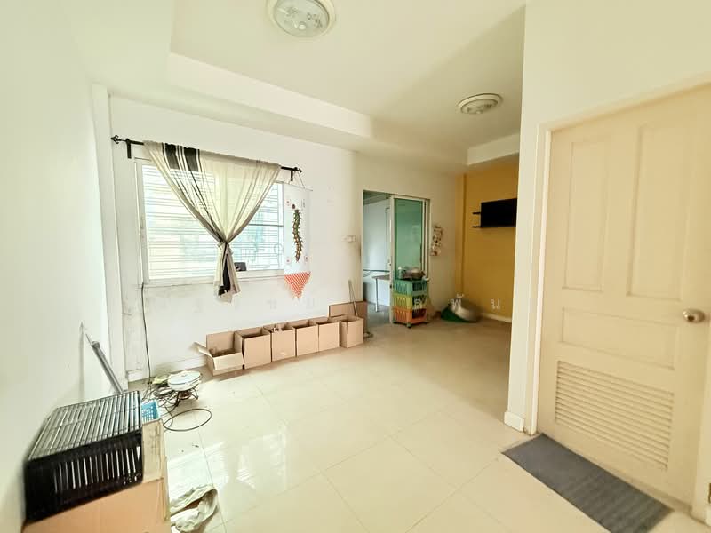 ขายทาวน์โฮม 3 ชั้น ในโครงการ ยูโร โนวา ซอยลาดกระบัง 24/1ราคาถูกมากติดถนนลาดกระบัง, กรุงเทพ, 478/68 ลาดดระบัง, ลาดกระบัง, ลาดกระบัง, กรุงเทพ, 183 ตร.ม., ทาวน์เฮ้าส์ ขาย, โดย ณัฐวิชย์ จุลพันธ์, 11484226 - DDproperty.com